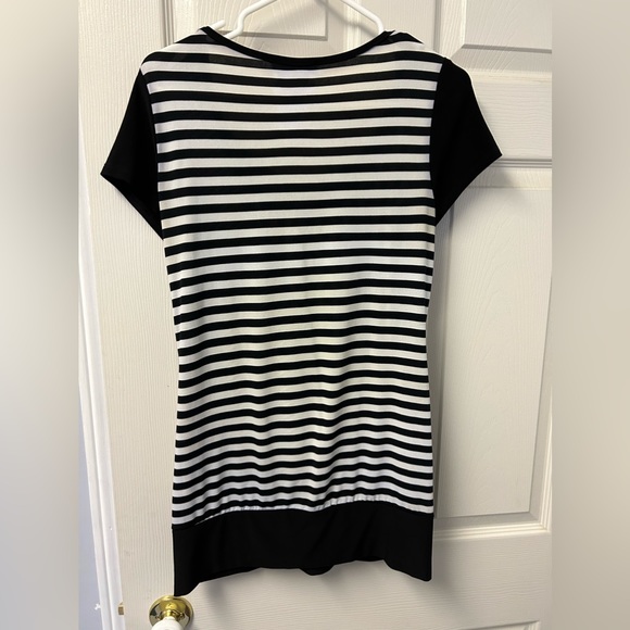 Zoe Short Sleeve Top - Picture 2 of 7